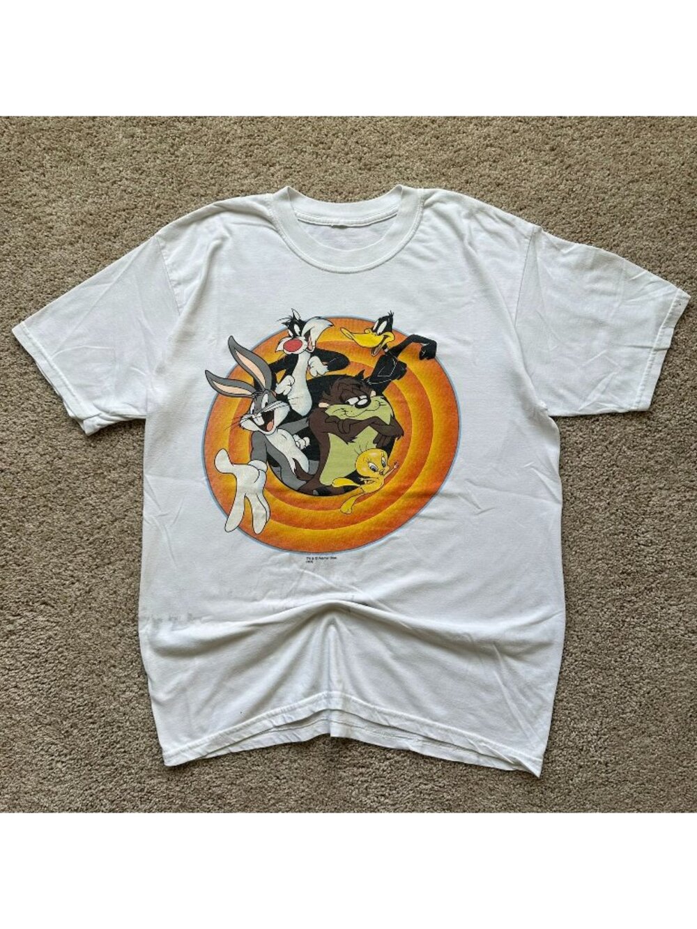 Vintage Y2K Looney Tunes T-Shirt White L Bugs Taz Tweety Daffy Sylvester Cartoon